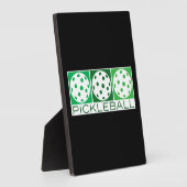 3 Grüne Pickleballs auf Weiß Fotoplatte (Seite)