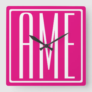 3 Initialen Monogramm Weiß auf Hot Pink Quadratische Wanduhr