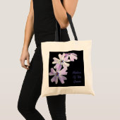 3 lila Blumen MUTTER des BRÄUTIGAMS Tragetasche (Vorderseite (Produkt))
