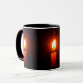 3 LIT RED CANDLES AUF KAFFEE-TASSE TASSE (Vorderseite Links)