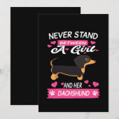 3 Never Stand Between A Girl And Her Dachshund Einladung (Vorne/Hinten)