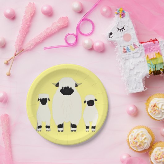 3 Walliser Schwarzer Nasenschaf in einer Reihe Pappteller (Party)