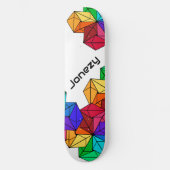 3D Bright Rainbow Random Cubes auf weißem Namen Skateboard (Vorderseite)