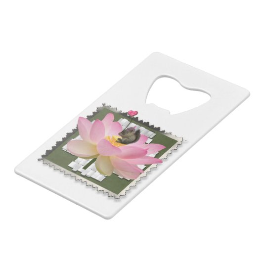 3D Gerahmt Adorable Baby Eichhörnchen auf Blume Geldbeutel Flaschenöffner (Vorderseite Schrägansicht)