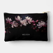 3D Magnolie schwarzer Hintergrund Zubehörtasche (Rückseite)