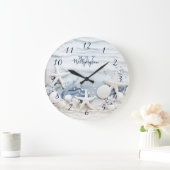3D-Meeressteine und -Muscheln | Coastal Monogram Große Wanduhr (Zuhause)