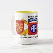 3RD BATTALION 319. FELD-KÜNSTLERISCHE TASSE (Vorderseite Links)