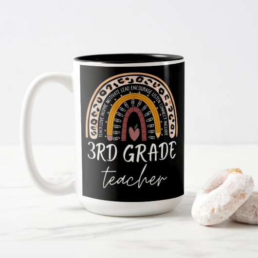 3rd grad teacher back to school leopard rainbow zweifarbige tasse (Mit Donut)