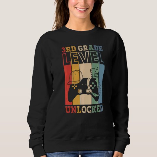 3rd Grade Level Unlocked VideoGame Back to School Sweatshirt (Vorderseite)