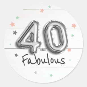 40 & Fabulous Foil Balloon Stars on Wood Birthday Runder Aufkleber