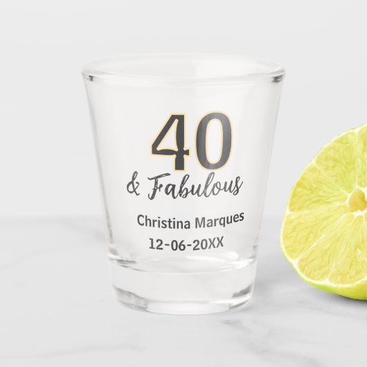 40 & fabulous gray yellow birthday calligraphy schnapsglas (Vorderseite)