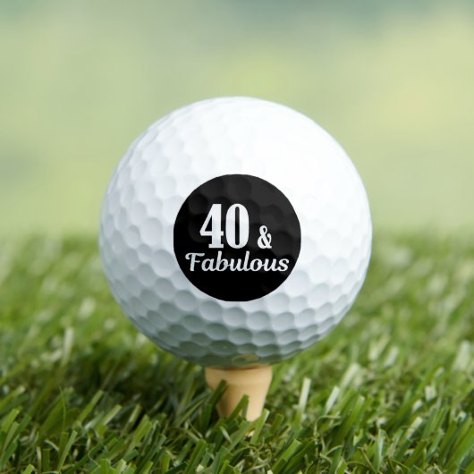 40. Geburtstag 40 & Fabulous Button Golfball (Insitu T-Shirt)