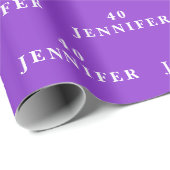 40. Geburtstag Party Name Lila Modernes Muster Geschenkpapier (Rolleneckpunkt)
