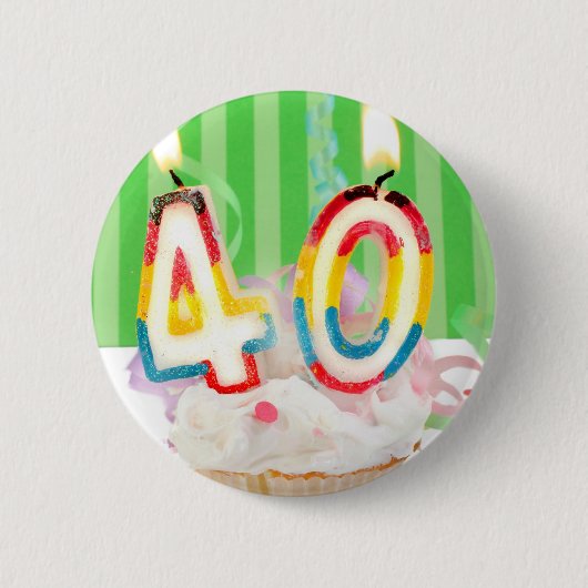 40. Geburtstagskleiner kuchen mit Kerzen Button (Vorderseite)