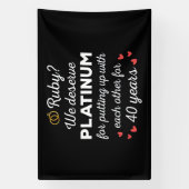 40. Hochzeitstag I - Ruby Funny Couple Banner (Vertikal)