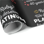 40. Hochzeitstag I - Ruby Funny Couple Geschenkpapier (Rolleneckpunkt)