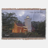 40 Mile Point Leuchtturm bei dusk gewebter Decke (Vorderseite)