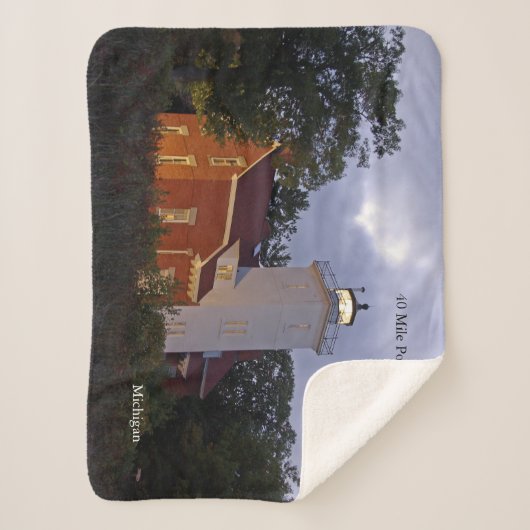 40 Mile Point Leuchtturm bei Sonnenschirmdecke Sherpadecke (Vorderseite)