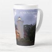 40 Mile Point Lighthouse Dämmerung Latte Tasse (Rechte Ecke)
