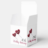 40. Ruby Hochzeitstag Rote Herzblasen Geschenkschachtel (Geöffnet)