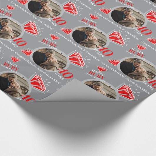40. Ruby Jubiläum Silberring Foto Brauch Geschenkpapier (Ecke)