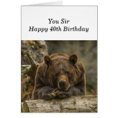 40. Über dem Hügel ernsthaft aussehender Grizzly B (Vorne)