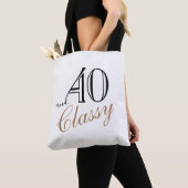 40 und Classy Elegant Black Golden Script Geburtst Tasche (Von Nahem)