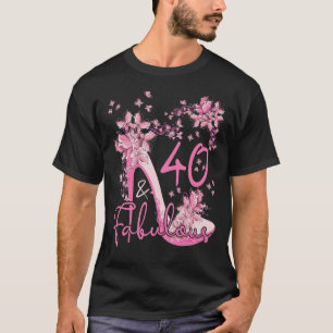 40 und fabelhafte Blumenschmetterlinge auf den hoh T-Shirt