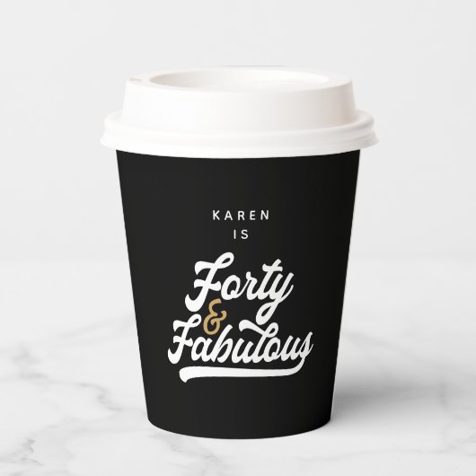 40 und fabelhafte Teller Pappbecher (Rückseite)