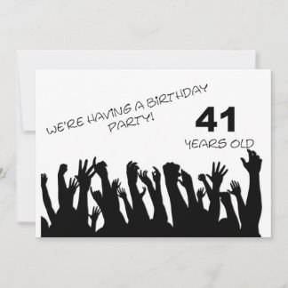 41. Party Einladung mit jubelnden Menschenmengen