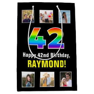 42. Geburtstag: Regenbogen "42", kundenspezifische Mittlere Geschenktüte