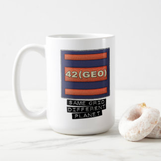 42 (GEO) Keramik Tasse. Kaffeetasse