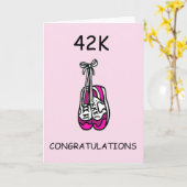 42K Marathon Herzlichen Glückwunsch für Frau. Karte (Gelbe Blume)