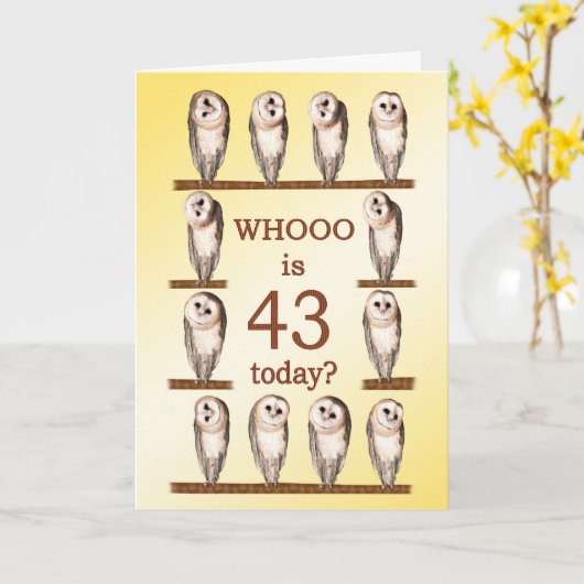 43. Geburtstag, Neugierige Eulen Karte (Gelbe Blume)