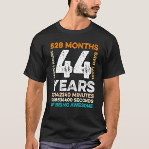 44 Jahre alt 528 Monate Phantastisch 44. Geburtsta T-Shirt