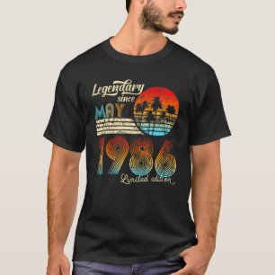 44 Jahre altes Geschenk Vintag 1978 Man Myth Legen T-Shirt