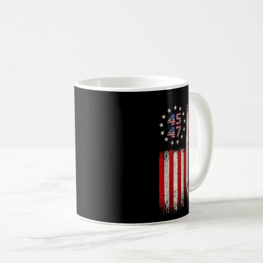 45 47 Trump 2024 Wahl Amerikanische Flagge Garbage Kaffeetasse (VorderseiteRechts)