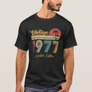 45 Jahre alte Vintage 1977 Limited Edition 45. T-Shirt