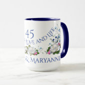 45 Jahre Liebe Jubiläum Weiße Rosen Custom Tasse (VorderseiteRechts)