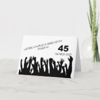 45. Party Einladung mit einem jubelnden Publikum