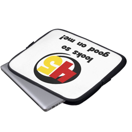 45 sieht mir so gut aus wie Shirts und Geschenke Laptopschutzhülle (Vorne Knopf)