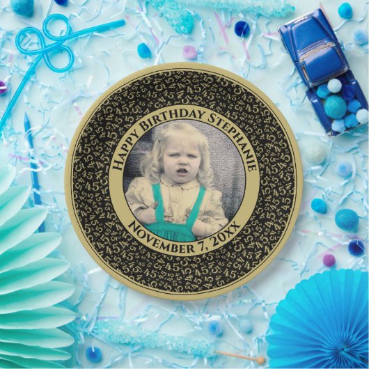 45 Your Photo Random Number Pattern Black/Gold Pappteller (Party)