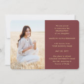 4 Foto Abschluss Collage Script Burgundy & Gold Ankündigung (Rückseite)