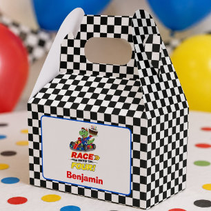 4. Geburtstag Dinosaurier-Rennwagen Los geht's Geschenkschachtel
