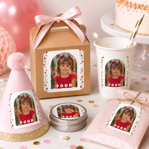 4. Geburtstagsaufkleber Mädchen mit Foto Quadratischer Aufkleber