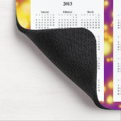 4-Jahr-Kalender auf lila Funken-Entwurf Backgrd. Mousepad (Ecke)