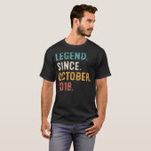 4 Jahre alte Legende Seit Oktober 2018 4. Geburtst T-Shirt (Vorne ganz)