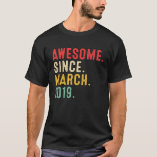 4 Jahre Phantastisch seit März 2019 4. Geburtstag T-Shirt
