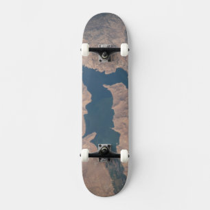 4. Juli 2019 - Isabella-See in Kalifornien. Skateboard