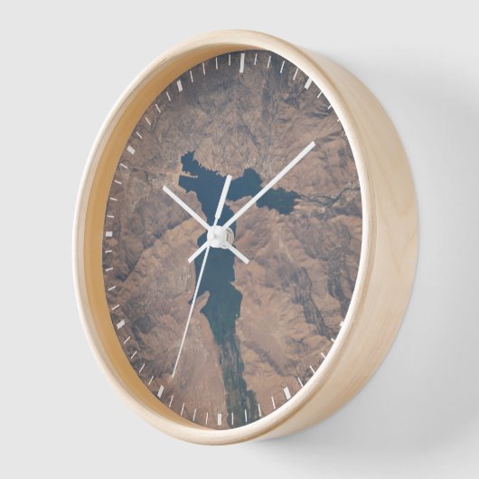 4. Juli 2019 - Isabella-See in Kalifornien. Uhr (Winkel)